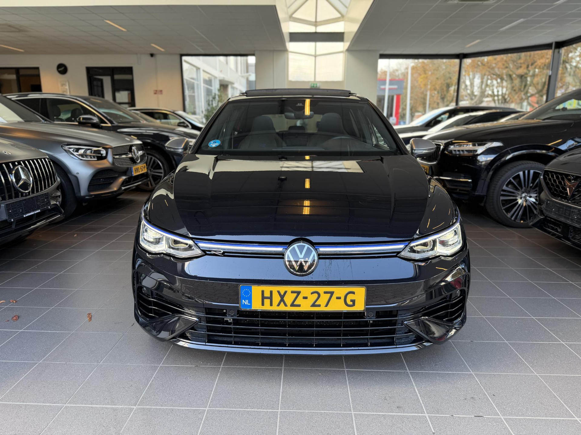 47992044-1.jpg