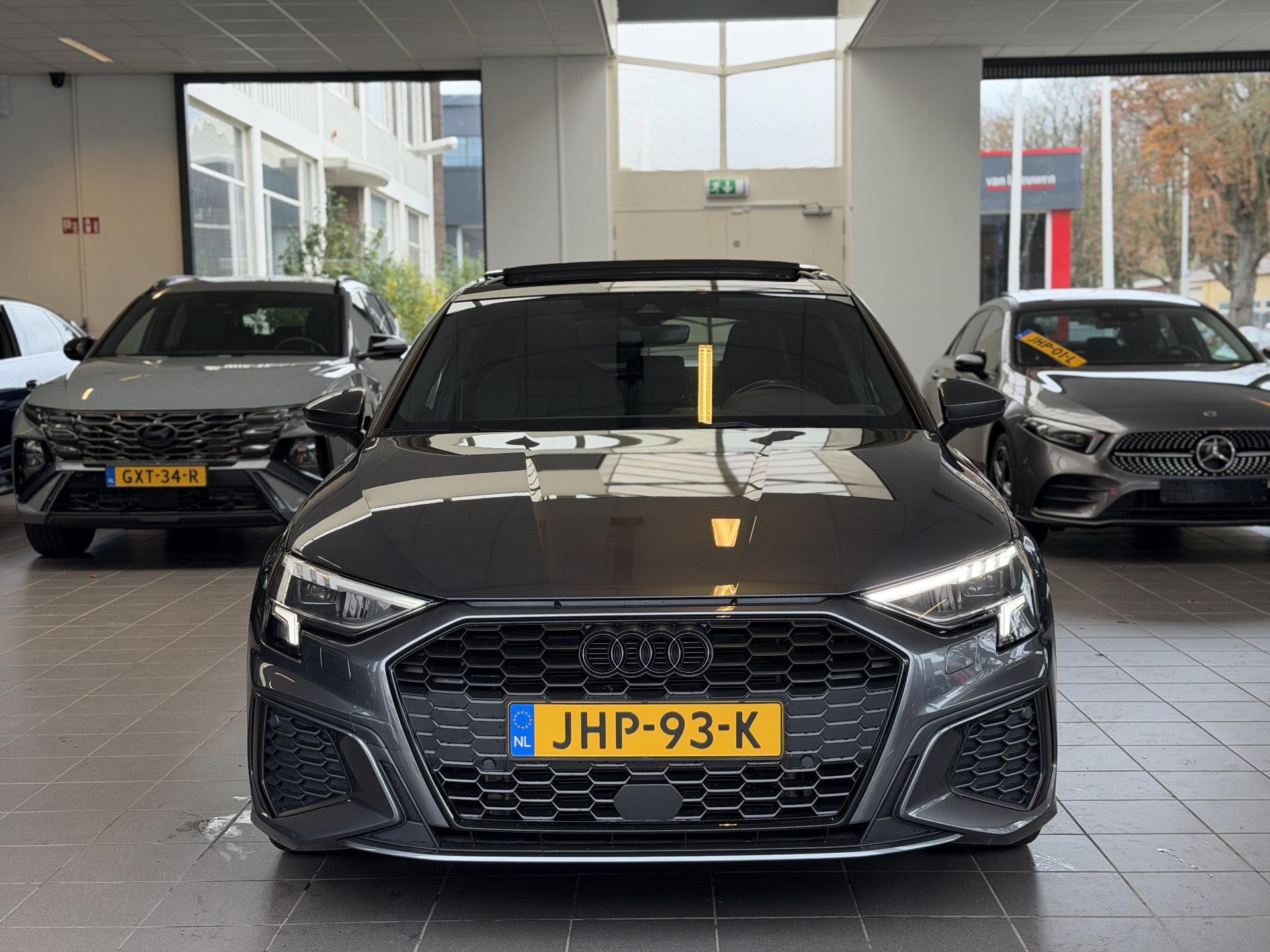 48414343-4.jpg